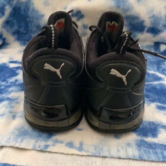 Puma men’s black sneakers size 10 - Picture 3 of 5